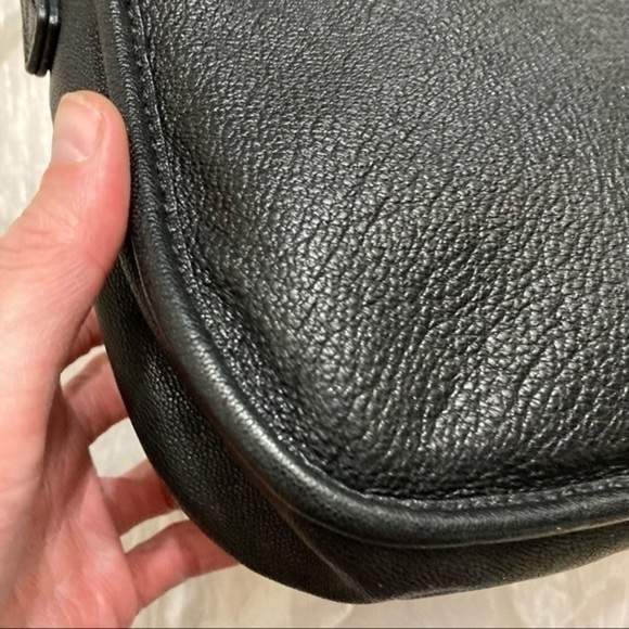 Michael kors black leather buckled saddle flap bag - Picture 6 of 13